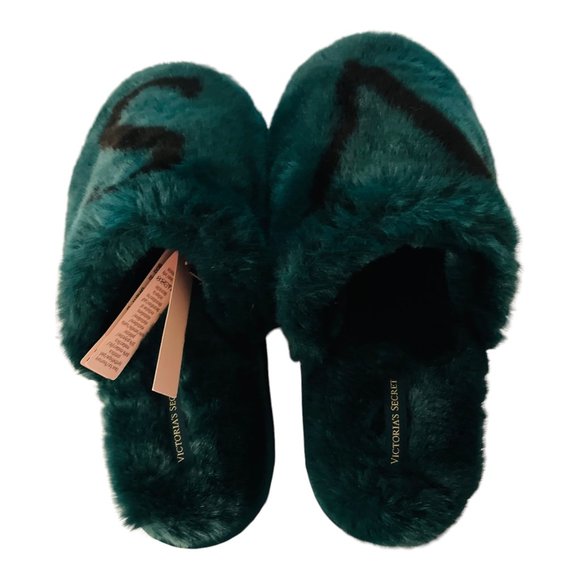 Victoria's Secret Closed Toe Faux Fur Slipper Green Size S/P With Logo - Picture 5 of 5